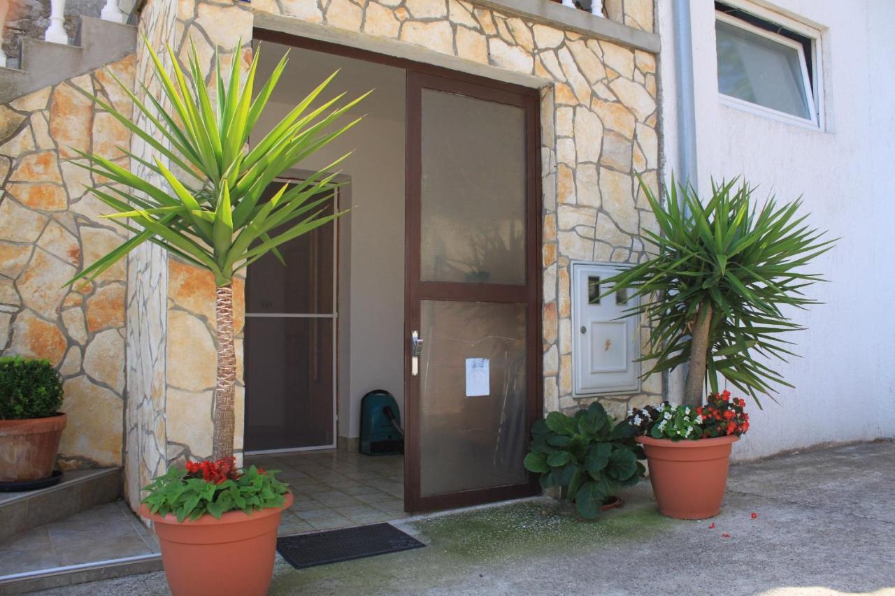 Apartments With A Parking Space Sali, Dugi Otok - 8084 Dış mekan fotoğraf